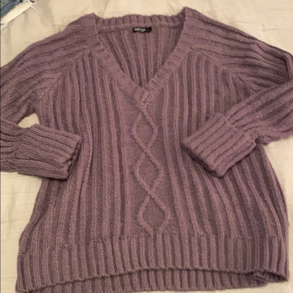 Sweater - Picture 1 of 3